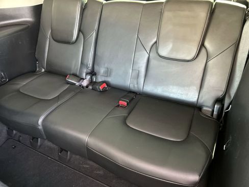 Used 2021 Nissan Armada SV w/ SV Appearance Package AWD/4WD image 35