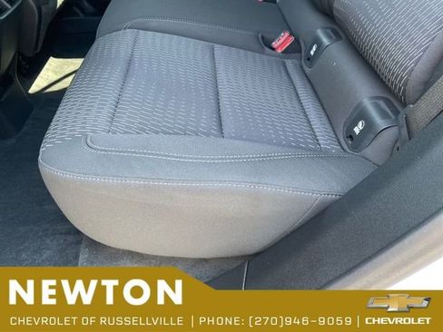 Used 2025 Chevrolet Equinox LT w/ Safety and Technology Package FWD image 37