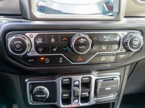 Used 2021 Jeep Gladiator Sport AWD/4WD image 25