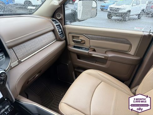 Used 2022 RAM 2500 Limited AWD/4WD image 24
