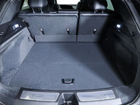 New 2025 Cadillac Lyriq Luxury image 25