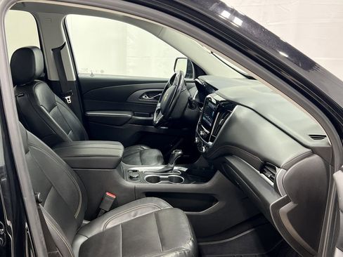 Used 2019 Chevrolet Traverse Premier w/ LPO, 'HIT The Road' Package image 35