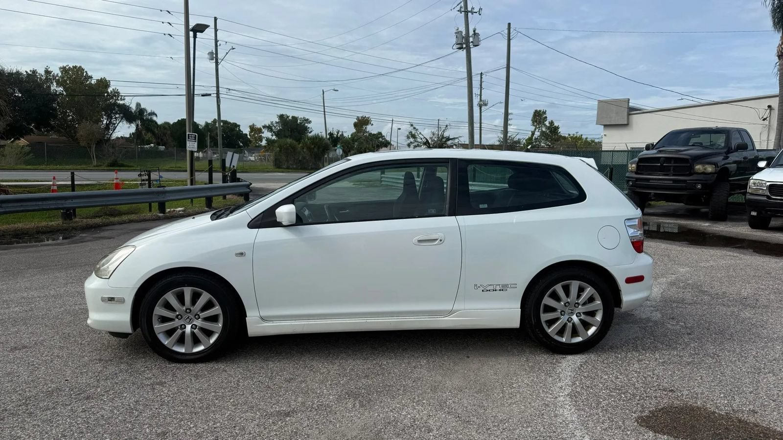 Used 2004 Honda Civic Si image 2