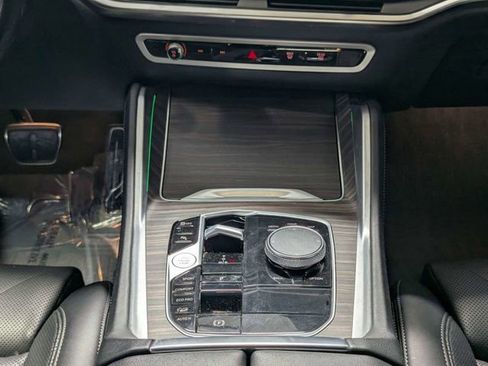 Used 2024 BMW X6 xDrive40i w/ Premium Package AWD/4WD image 12