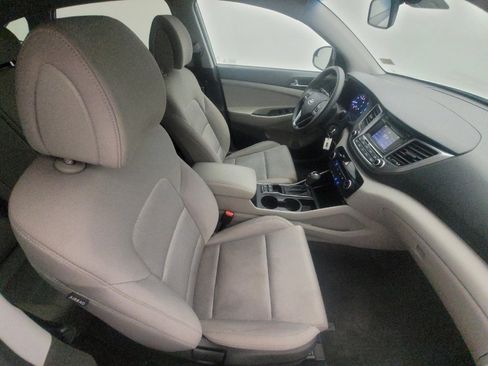 Used 2016 Hyundai Tucson SE w/ Option Group 02 image 21