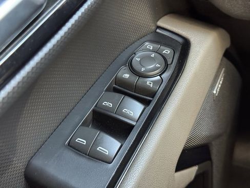 Used 2023 Chevrolet Silverado 1500 ZR2 w/ Technology Package image 24