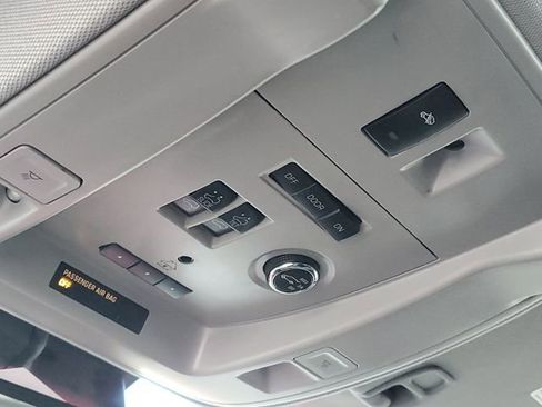 Used 2016 Cadillac Escalade ESV Luxury image 24