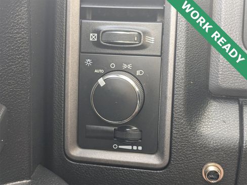 Used 2015 RAM 3500 Tradesman w/ Chrome Appearance Group image 25