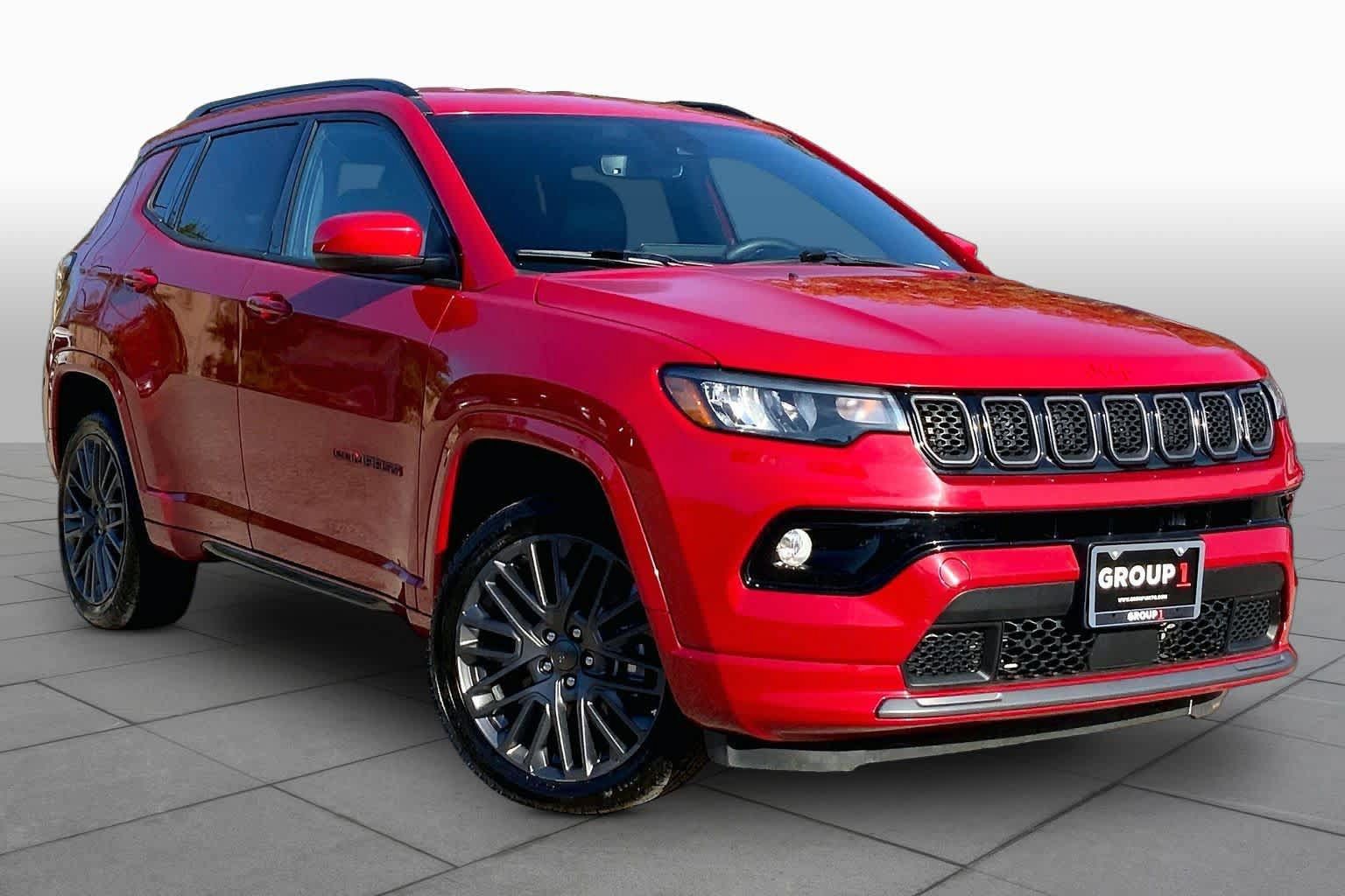 Used 2023 Jeep Compass Limited AWD/4WD image 3