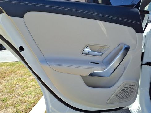 Used 2025 Mercedes-Benz CLA 250 image 17