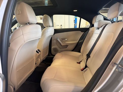 Used 2021 Mercedes-Benz A 220 image 5