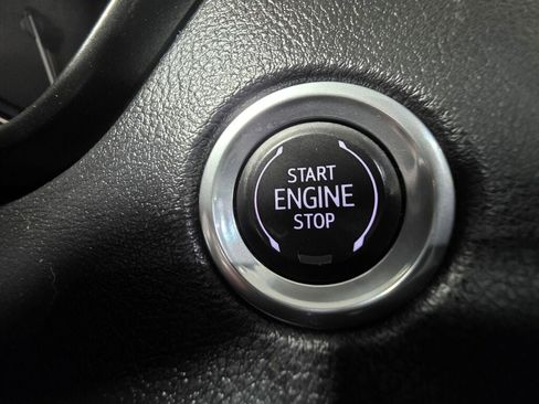 Used 2019 Cadillac XT4 Sport AWD/4WD image 19