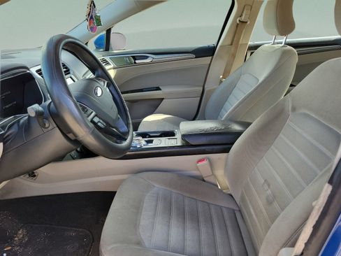 Used 2018 Ford Fusion SE FWD image 14