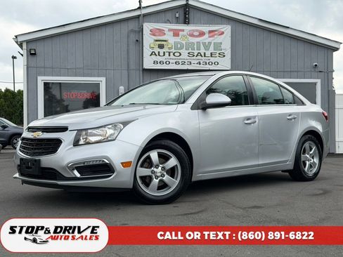 Used 2016 Chevrolet Cruze LT FWD image 1