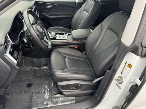 Used 2022 Audi Q8 Premium Plus image 8