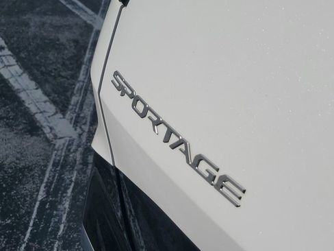 Used 2023 Kia Sportage SX FWD image 11