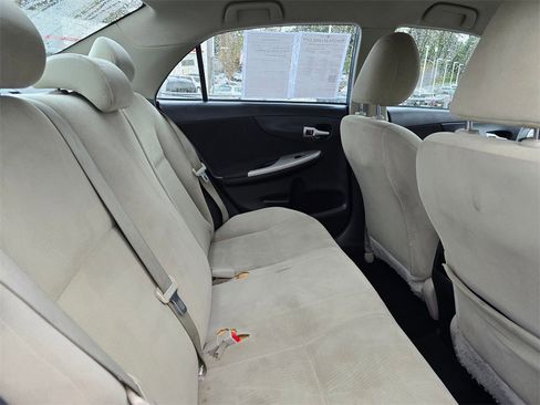 Used 2013 Toyota Corolla LE image 13