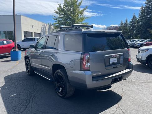 Used 2020 GMC Yukon SLT w/ Premium Edition AWD/4WD image 3
