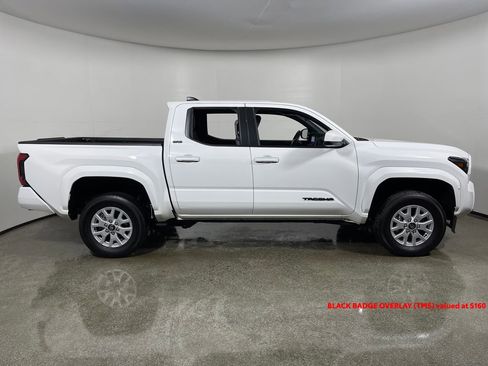 Certified 2024 Toyota Tacoma SR5 image 2
