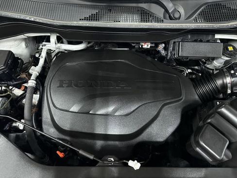 Used 2023 Honda Passport EX-L image 11
