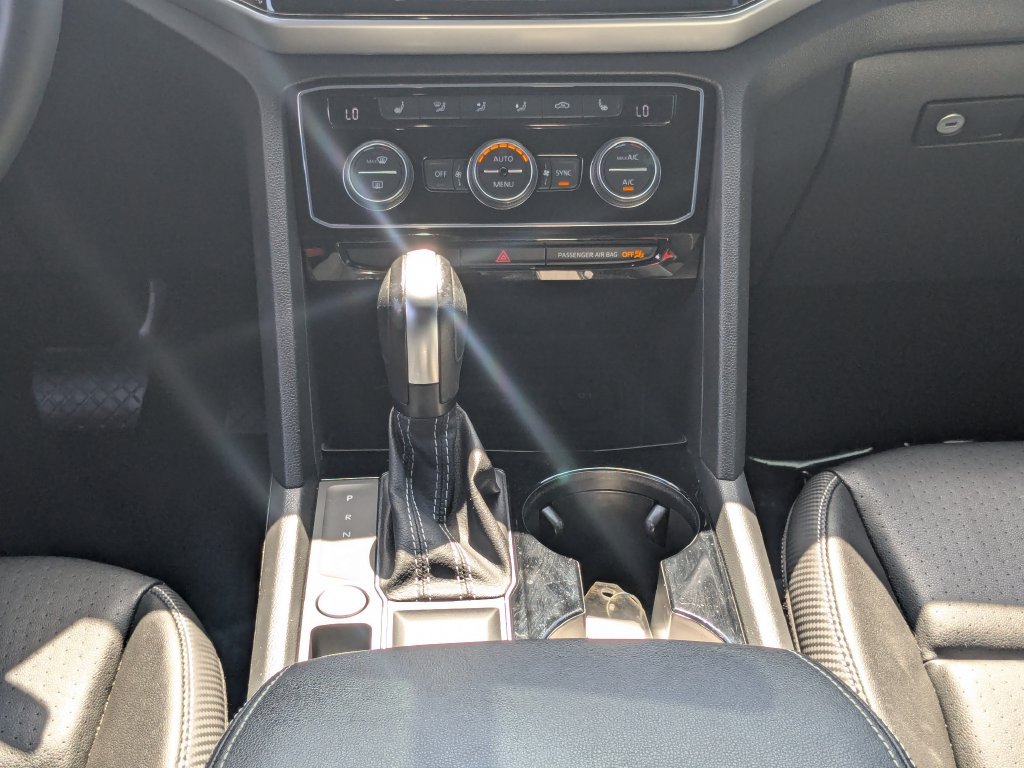 Used 2023 Volkswagen Atlas Cross Sport SE FWD image 6