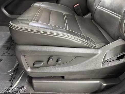 Used 2020 GMC Yukon XL Denali w/ Denali Ultimate Package AWD/4WD image 11