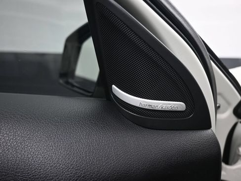 Used 2016 Mercedes-Benz GLA 250 image 12