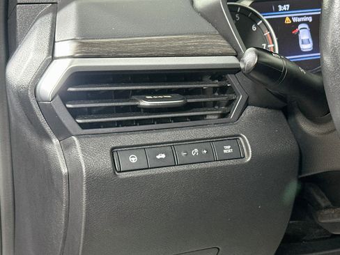 Used 2024 Nissan Altima 2.5 SV w/ SV Premium Package FWD image 10