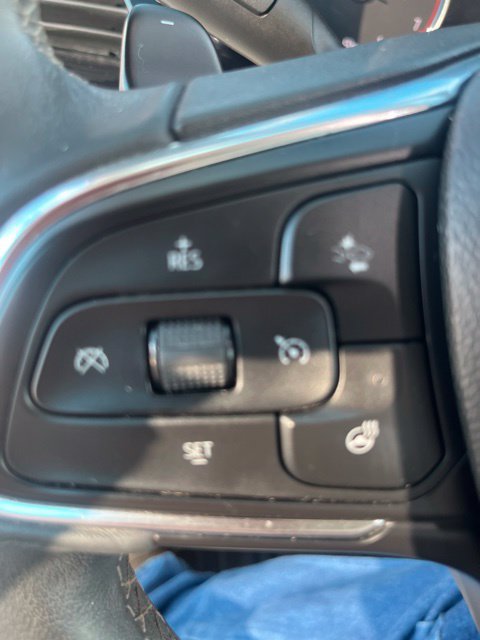 Used 2021 Buick Envision Essence w/ Technology Package I FWD image 20