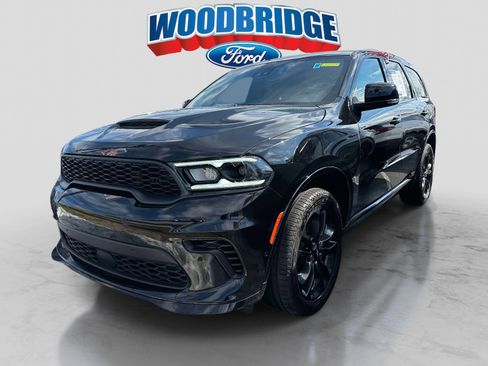 Used 2025 Dodge Durango GT image 2