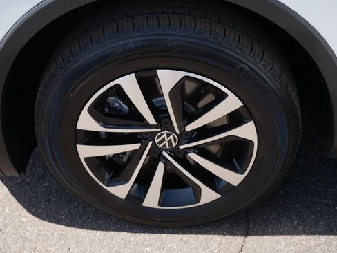 Certified 2023 Volkswagen Tiguan S FWD image 15