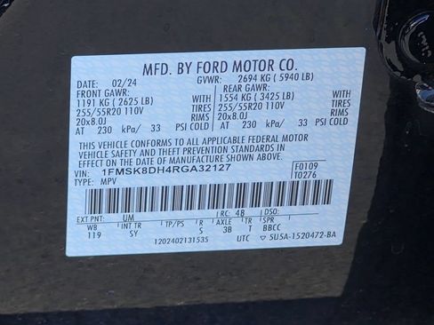 Used 2024 Ford Explorer XLT w/ Equipment Group 202A AWD/4WD image 30