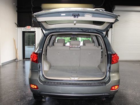 Used 2009 Hyundai Santa Fe GLS FWD image 25