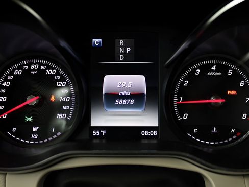 Used 2019 Mercedes-Benz GLC 300 image 25