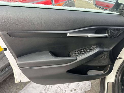 Used 2022 Kia Seltos LX image 13