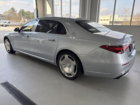 Used 2022 Mercedes-Benz Maybach S 580 4MATIC image 9