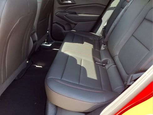 New 2026 Chevrolet Trax RS w/ Sunroof Package FWD image 21