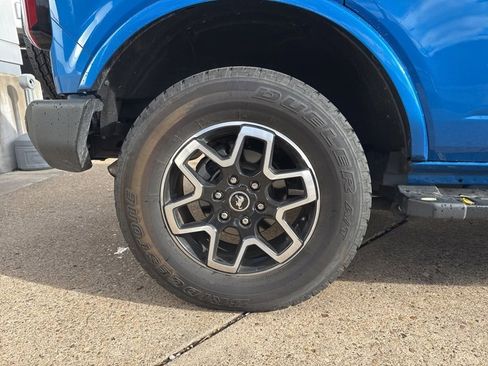 Used 2024 Ford Bronco Outer Banks image 7