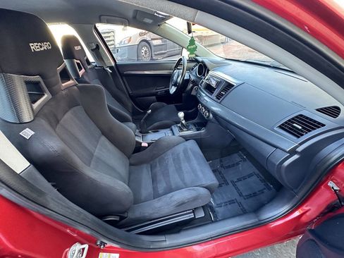 Used 2011 Mitsubishi Lancer Evolution GSR image 10