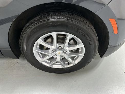 Used 2023 Chevrolet Equinox LT image 19