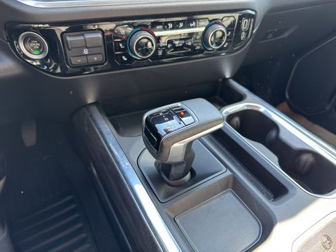 Used 2022 Chevrolet Silverado 1500 LTZ w/ Technology Package image 31