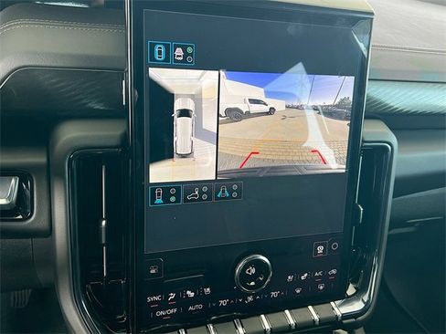 New 2026 GMC Yukon XL AT4 w/ AT4 Premium Package image 9