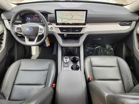 New 2026 Ford Explorer Active image 11