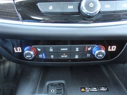 Used 2020 Buick Enclave Avenir w/ Avenir Technology Package image 43