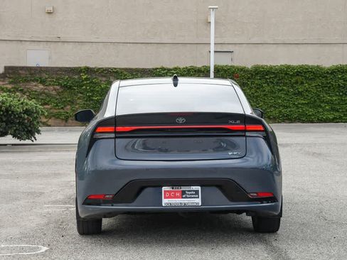 Used 2024 Toyota Prius XLE AWD/4WD image 8