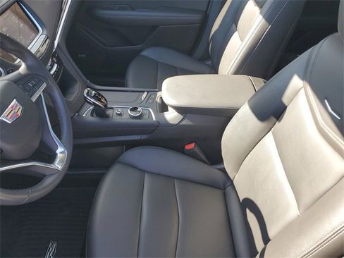 Used 2024 Cadillac XT6 Luxury w/ LPO, Floor Liner Package image 26