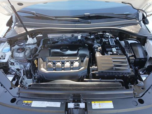 Used 2022 Volkswagen Tiguan SEL R-Line image 23
