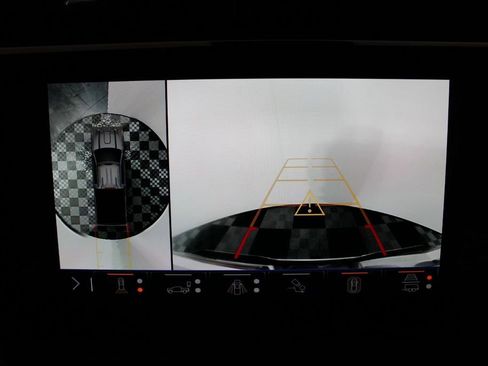 Used 2024 GMC Sierra 3500 AT4 image 24