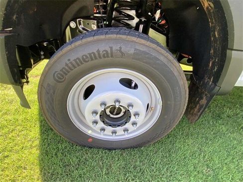 New 2025 Ford F550 4x4 Regular Cab Super Duty w/ XL Chrome Package image 27