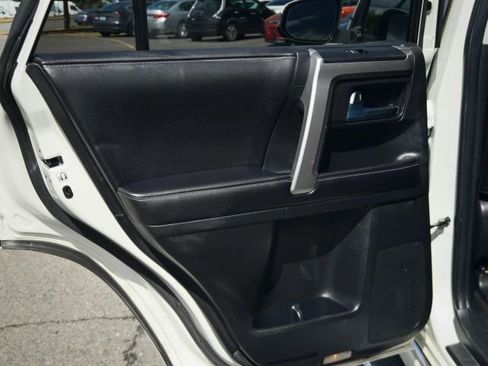 Used 2017 Toyota 4Runner Limited AWD/4WD image 32